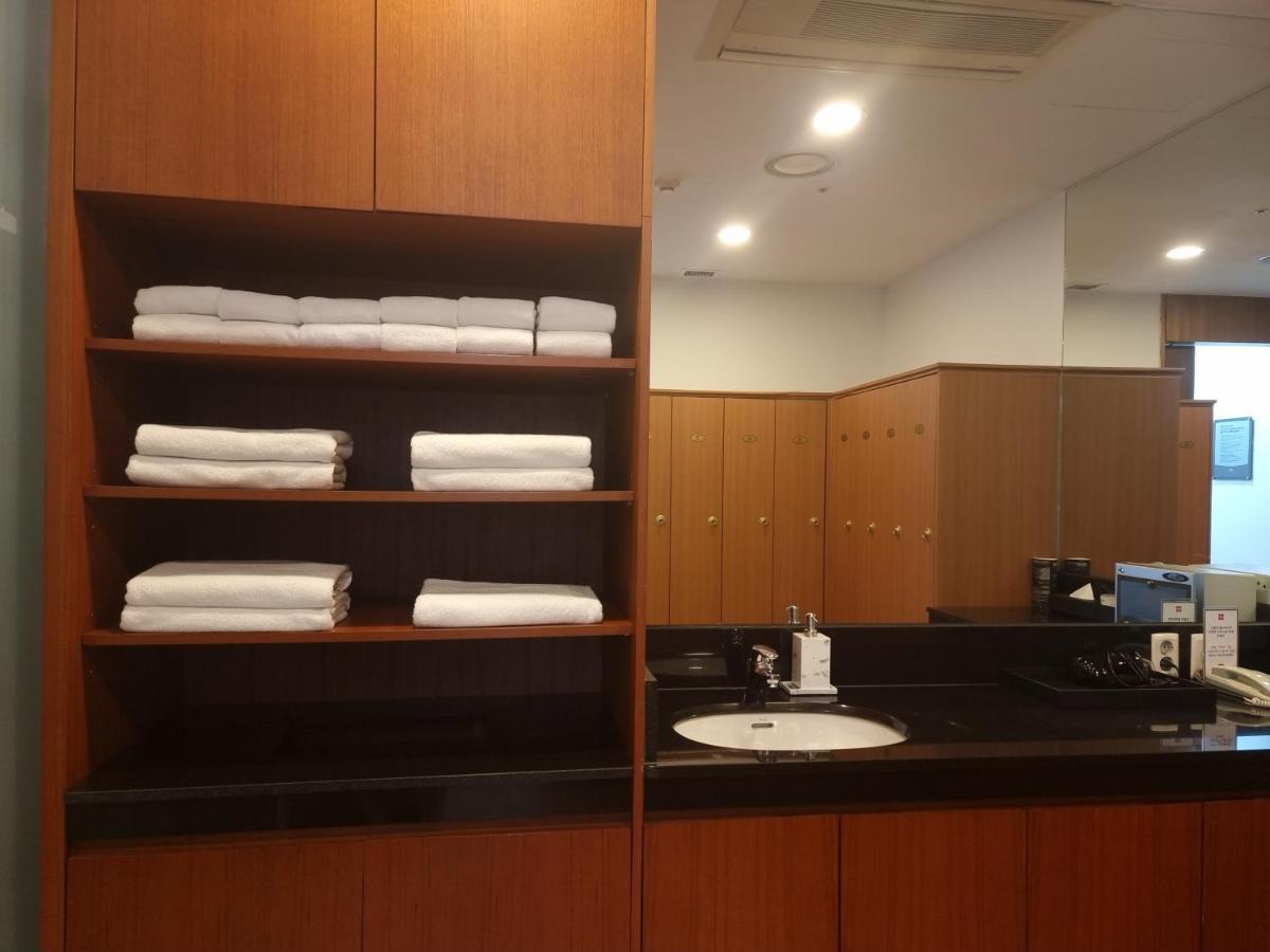 Ibis Ambassador Suwon Hotel Kültér fotó
